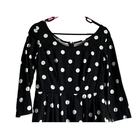 Betsey Johnson Polka Dot Dress Black White 3/4 Sleeve Pleated Size 4 Pockets - Picture 3 of 8